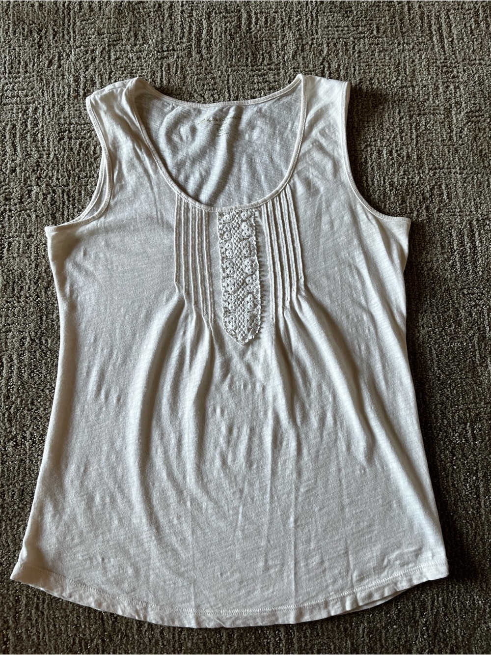 Y2K Eddie Bauer Women's White Cotton Crochet Pintuck Tank Top